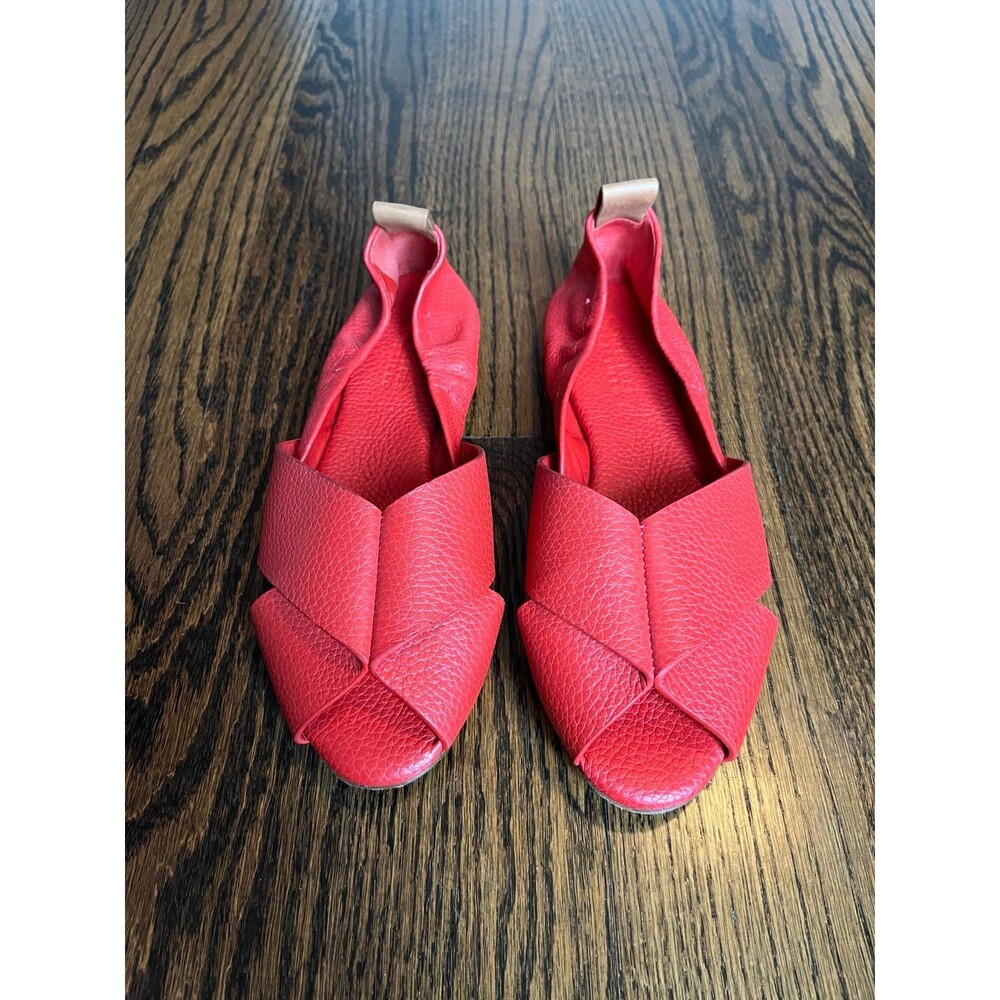 Mercedes Castillo Red Leather Slip On Women’s Peep Toe Flats (US 6.5)